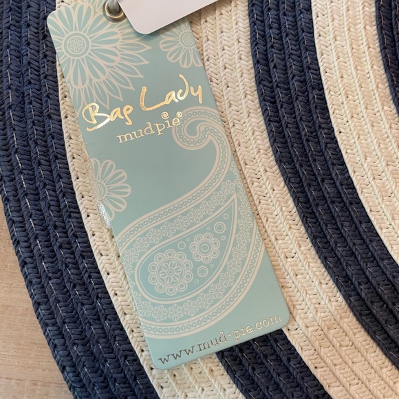 Colorblock Sash Hat - Picture 5 of 5